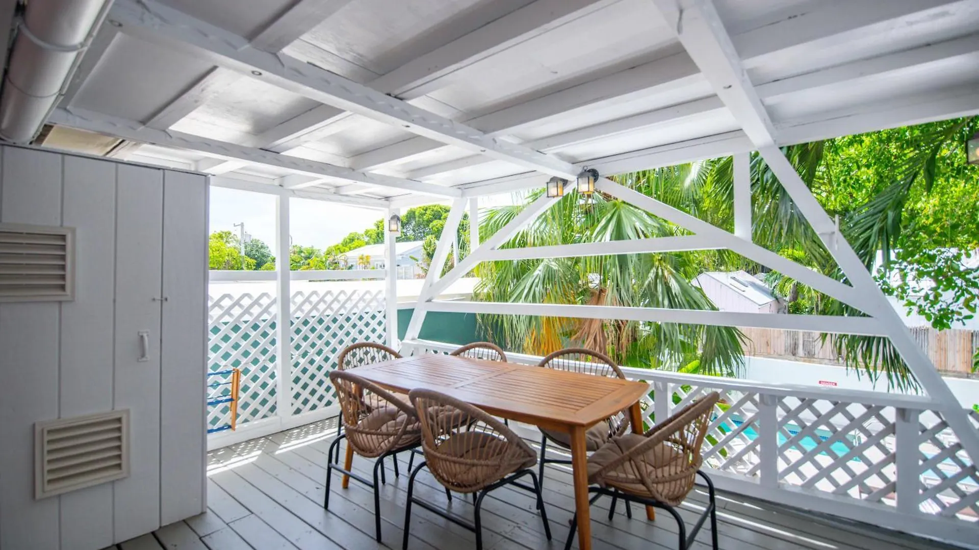 公寓 基韋斯特New Coastal Rose - Bright Loft With High Ceilings公寓